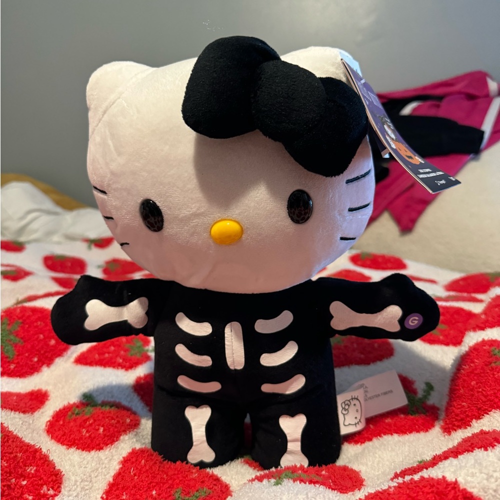 Hello Kitty Skeleton Side Stepper!